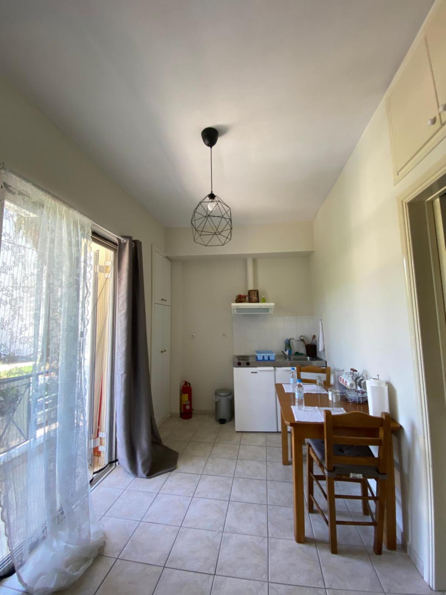 Irinis Apartment In Kalamata Ngoại thất bức ảnh