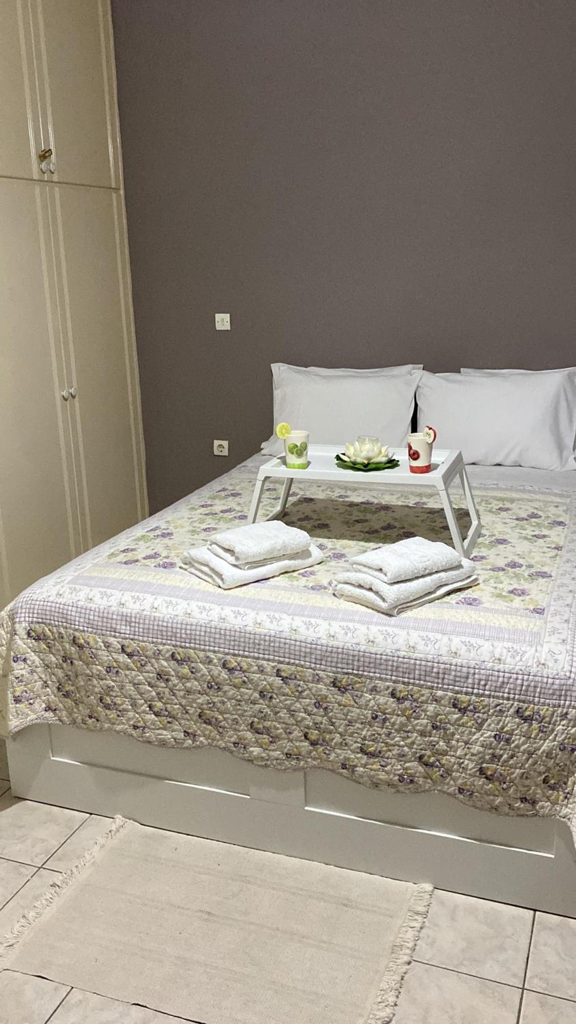 Irinis Apartment In Kalamata Ngoại thất bức ảnh